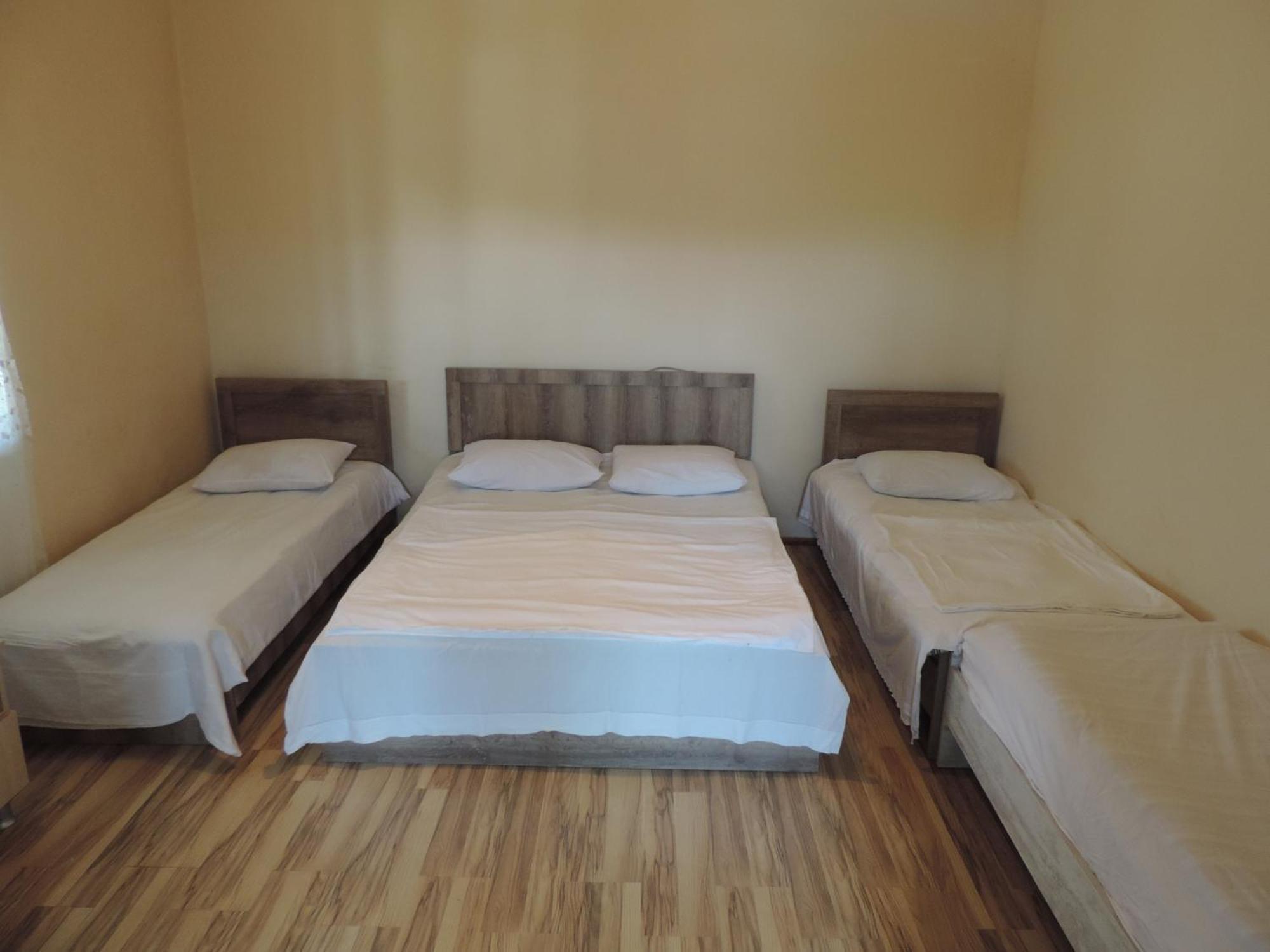 Ok Hotel Koboeleti Buitenkant foto